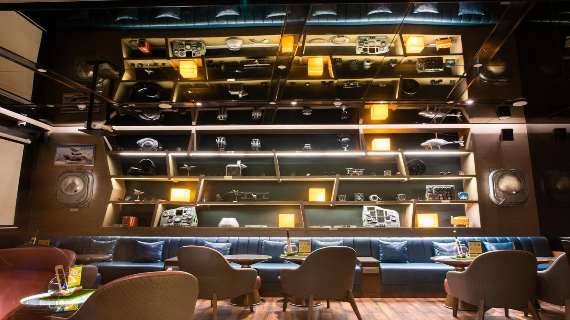 Holiday Inn New Delhi Aerocity By Ihg מראה חיצוני תמונה The interior of the restaurant