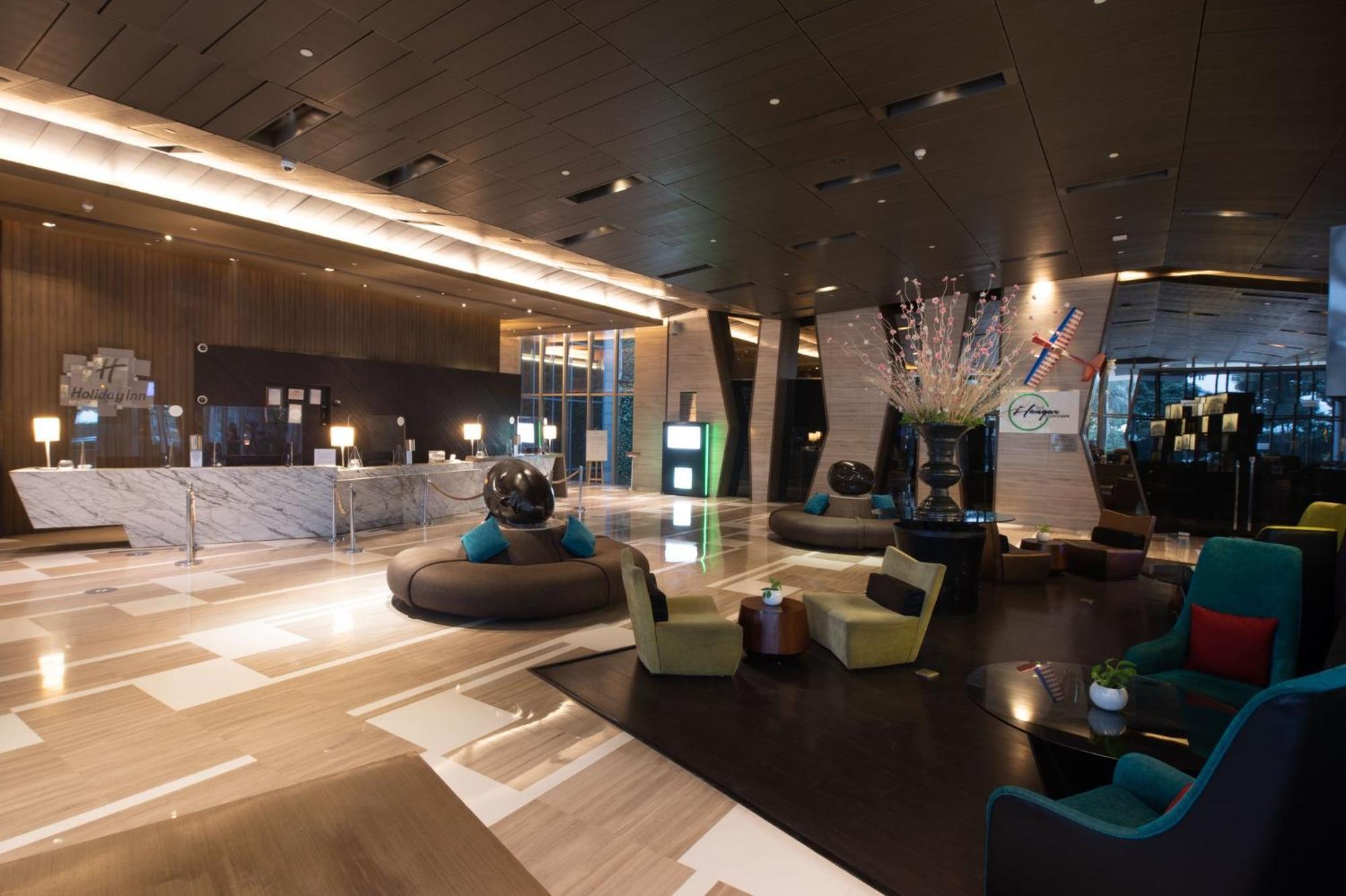 Holiday Inn New Delhi Aerocity By Ihg מראה חיצוני תמונה The lobby of the hotel